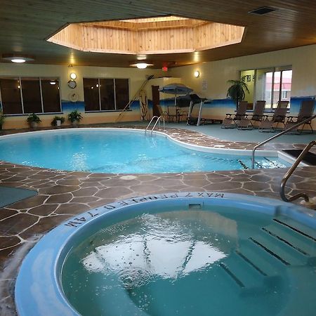 Canway Inn & Suites Dauphin Exteriér fotografie