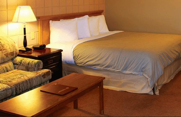 Canway Inn & Suites Dauphin Exteriér fotografie